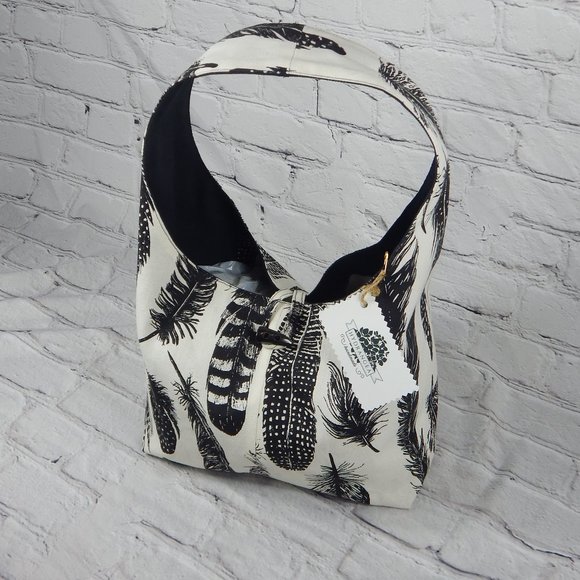 Beautiful Handmade Hobo Bag - Picture 3 of 11